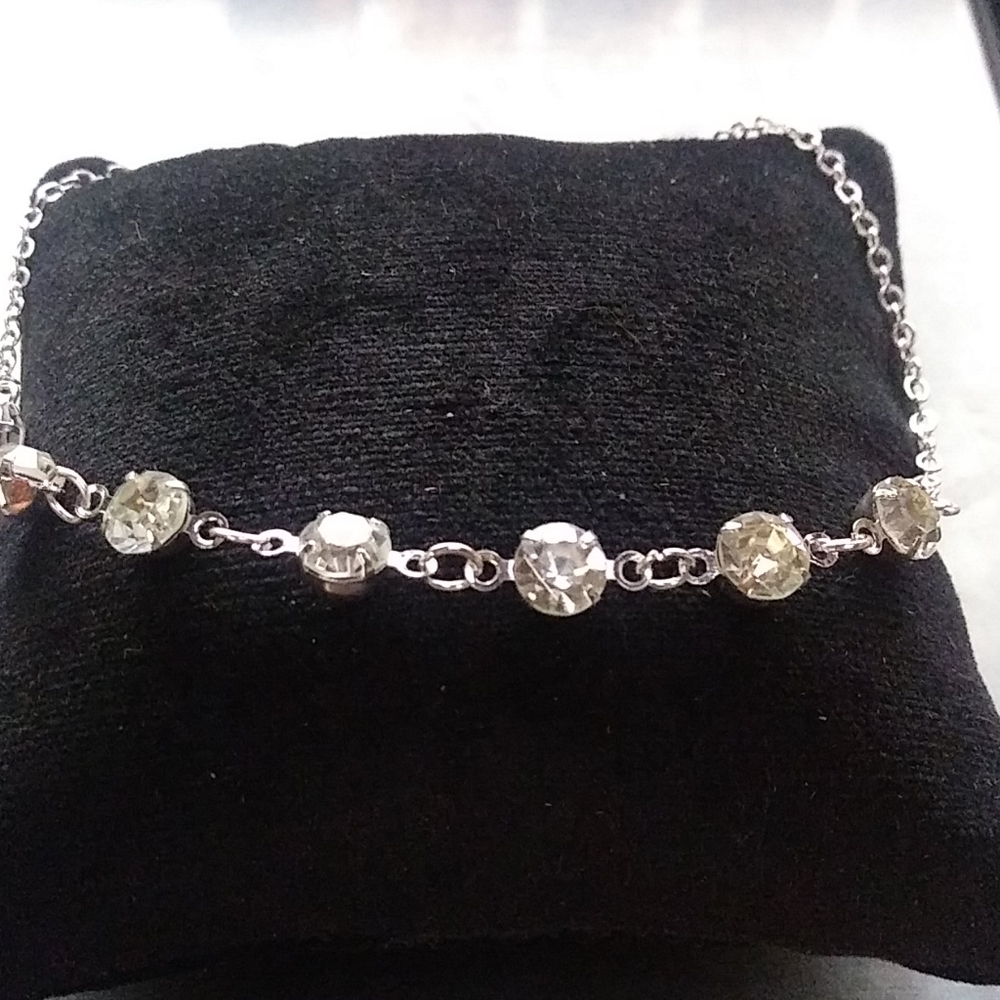 Ankle bracelet